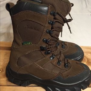 Women’s Cabela’s super warm boots.